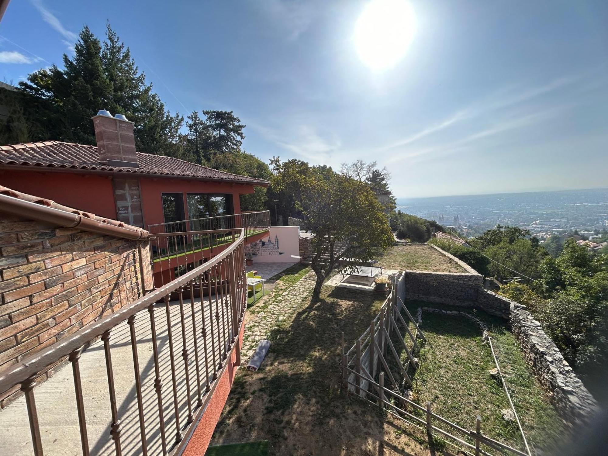 Hébergement de vacances Brand New House With Beautiful View Of *
